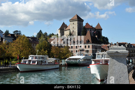 Il lago di Annecy in Alta Savoia, Rhone Alpes regione della Francia Foto Stock