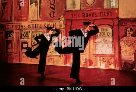 Stella! (1968) Julie Andrews, Daniel Massey STRR 022 Foto Stock