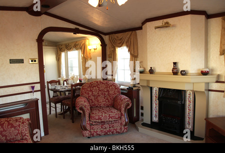 Immagine di una lussuosa vacanza statica caravan interno del salone e sala da pranzo Foto Stock