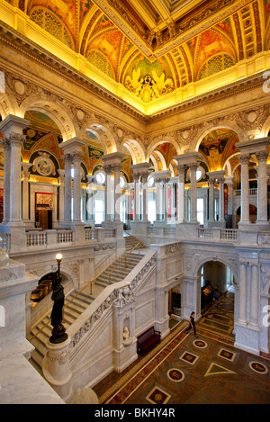 Architettura ornata all'interno del Jefferson edificio della Biblioteca del Congresso a Washington DC USA Foto Stock