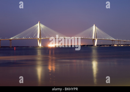 Arthur Ravenel Ponte sul Fiume Cooper e il più lungo ponte sospeso in Nord America, Charleston, Carolina del Sud Foto Stock