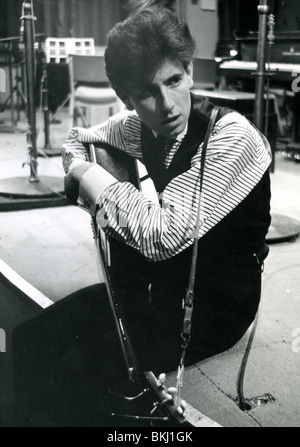 Il HOLLIES - REGNO UNITO membro del gruppo Graham Nash a una registrazione della BBC Radio Programma Sabato Club nel febbraio 1964 Foto Stock