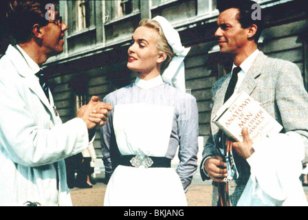 Medico di grandi dimensioni (1957) MICHAEL MEDWIN, SHIRLEY EATON, Dirk Bogarde drai 001-002 Foto Stock