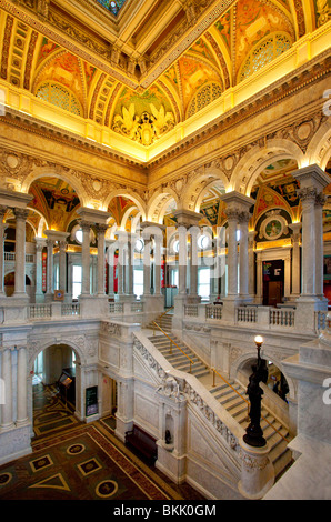 Architettura ornata all'interno del Jefferson edificio della Biblioteca del Congresso a Washington DC USA Foto Stock