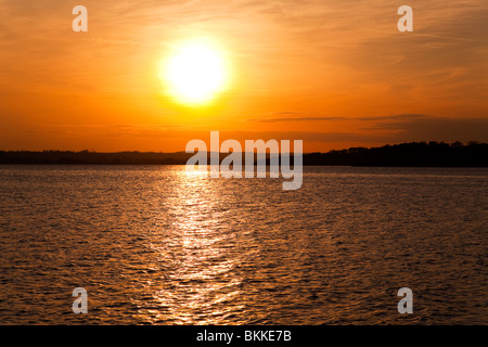 Sunset over Rutland acqua, Rutland, Leicestershire, Inghilterra Foto Stock