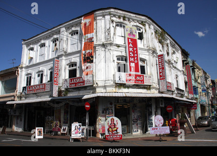 Edificio coloniale nel mercato a Little India street,George Town,Penang, Malesia,asia Foto Stock