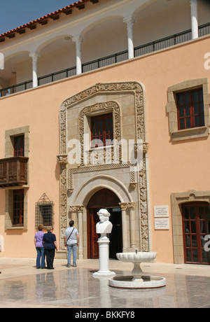 Ralli Museum di Cesarea ospita una grande collezione di South American art e diversi Salvador Dalí originali. Foto Stock