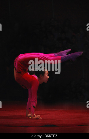 Europa Circus un acrobatico femmina, Foto Stock