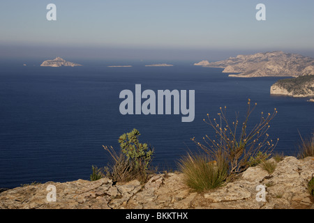 Ingresso delle montagne rocciose marseille cassis mare mediterraneo Francia provenza costa Foto Stock