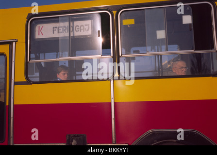 Wroclaw, Polonia, Aprile 2010 -- Bus Foto Stock