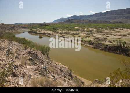 Big Bend National Park, Texas USA: Il fiume Rio grande, confine tra Stati Uniti e Messico, scorre attraverso il Big Bend National Park nel Texas occidentale. ©Bob Daemmrich Foto Stock