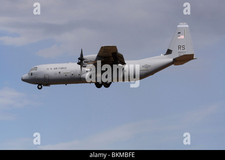 US Air Force Lockheed Martin C-130J-30 Hercules cargo aereo. Per il trasporto aereo militare. Foto Stock