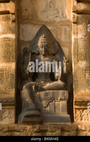 Dettagli di artwork e fregi presso il Tempio Airatesvara in Dharasuram, Kumbakonam, Tamil Nadu, India Foto Stock