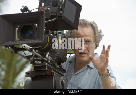 Sul set (ALT) riprese (ALT) dietro le quinte (ALT) O/S 'Miami VICE" (2006) con Michael Mann (DIR) MIMV 001-37 Foto Stock