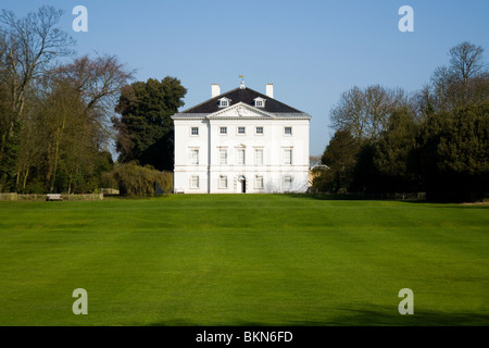 Il sud (fiume) faccia anteriore di Marble Hill House, Twickenham. Regno Unito. Foto Stock