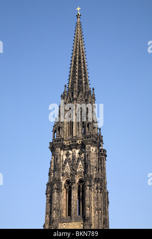 Il misuratore di 147,3 alta guglia di san Nikolai (la chiesa di San Nicola) di Amburgo, Germania. Foto Stock