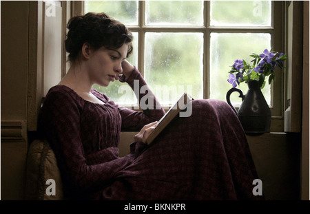 Diventando JANE (2007) Anne Hathaway BJAN 001-02 Foto Stock