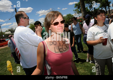 La Gran Marcha maggio su 1, 2010, in Tucson, Arizona, USA, la protesta della bill SB1070 che obiettivi l'immigrazione clandestina. Foto Stock