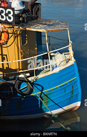 Stern dettaglio sulla barca da pesca a strascico ormeggiata nel porto Bridlington East Yorkshire Inghilterra Regno Unito GB Gran Bretagna Foto Stock