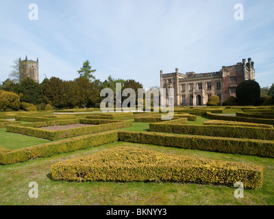 San Bartolomeo la Chiesa e: Elvaston Castle e Country Park, DERBYSHIRE REGNO UNITO Inghilterra Foto Stock