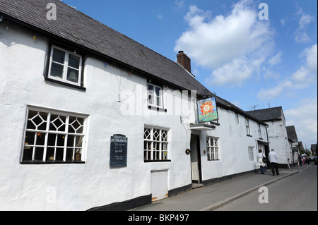 Sun Inn presso il villaggio inglese di Clun in Sud Shropshire England Regno Unito Foto Stock