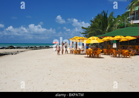 Ristorante sulla spiaggia di Pipa spiaggia città del Brasile Foto Stock