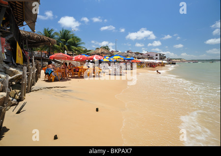 Ristoranti sulla spiaggia di Pipa spiaggia città del Brasile Foto Stock