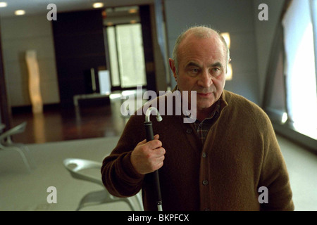 Soggiorno (2005) Bob Hoskins Marc Forster (DIR) STY 006 Foto Stock