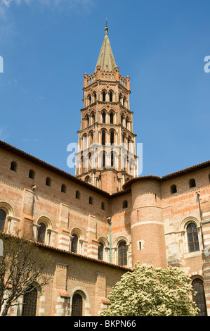 La Chiesa di Basilique St Sernin in luogo St Sernin Toulouse Haute Garonne Midi-Pirenei Francia Foto Stock