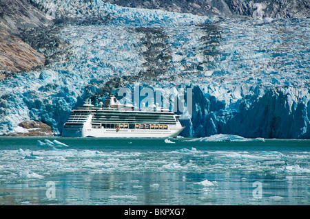 Royal Carribean in nave da crociera braccio Endicott, Tracy Arm-Fords terrore deserto nazionale, a sud-est di Alaska Foto Stock