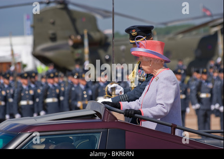 RAF FAIRFORD GLOUCESTERSHIRE REGNO UNITO - 11 luglio: presentazione di nuove regine di colori a RAF Fairford GLOUCESTERSHIRE REGNO UNITO 11 Luglio 2008 Foto Stock