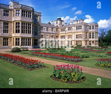 Audley End House - enorme palazzo giacobino (completato nel 1616) nel borgo vicino a Saffron Walden Foto Stock