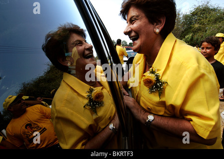 Curacao, Emily de Jongh Elhage della par parte durante le elezioni del maggio 2007, cui il PAR potrebbe vincere. Foto Stock