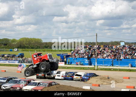 Monster Truck mostra presso la Santa Pod Raceway Inghilterra Foto Stock