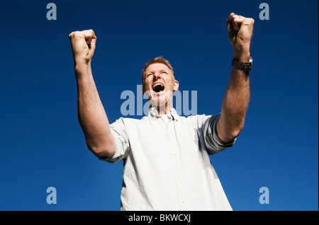 Uomo che incoraggia Foto Stock