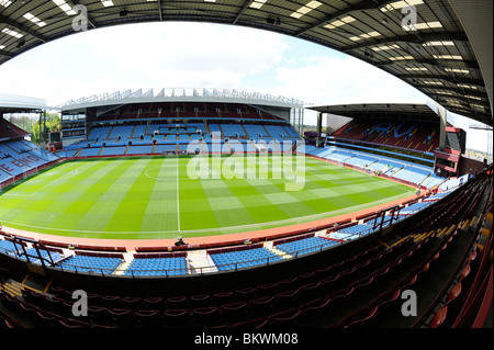 View all'interno di Villa Park Stadium, Birmingham. Casa di Aston Villa Football Club Foto Stock