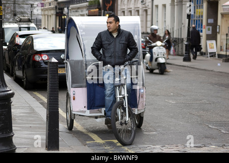Pedicab, nel West End di Londra Foto Stock