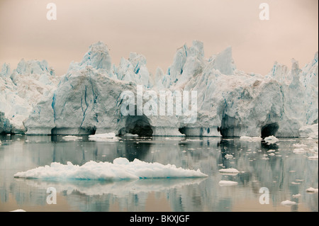 Iceberg dal ghiacciaio Jacobshavn a Ilulissat in Groenlandia Foto Stock