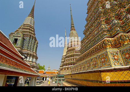 Il Wat Phra Chetuphon monastero Re Rama una dinastia Chakri del XVI secolo ; pagode ; Tailandia ; a sud est asiatico Foto Stock