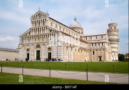 Pisa - Cattedrale di Santa Maria Assunta e la torre pendente Foto Stock