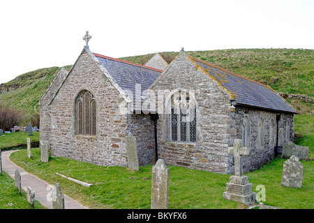 L antica chiesa di st.winwaloe alla chiesa cove, gunwalloe vicino a Helston in cornwall, Regno Unito Foto Stock