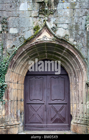 Dettagli dalla santa Chiesa Gigner, città di Pluvigner, dipartimento di Morbihan, in Bretagna, Francia Foto Stock