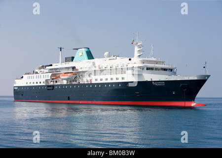 Cruiseship Alexander von Humboldt, vicino all'Isola di Praslin, Seicelle Foto Stock