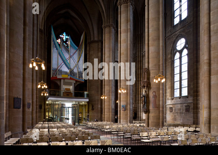 Vista interna della chiesa di Elisabetta a Marburg, Hesse, Germania, Europa Foto Stock