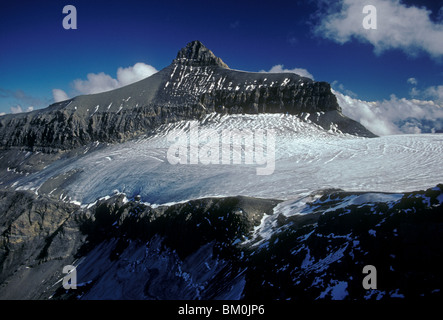 Les Diablerets glacier, Les Diablerets, Diablerets glacier, ghiacciaio, il villaggio di Les Diablerets, alpi svizzere, Canton Grigioni, Svizzera, EuropeVaud Foto Stock