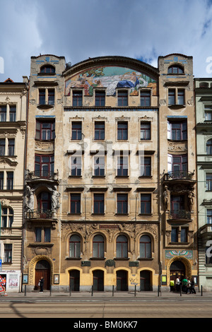 Hlahol edificio art nouveau su Gottwald quay, Praga, Repubblica Ceca Repbulic. Foto Stock