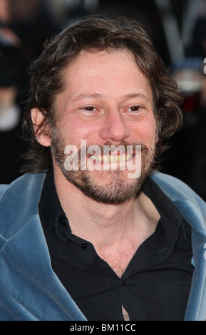 MATHIEU AMALRIC ON TOUR PREMIERE CANNES FILM FESTIVAL 2010 PALAIS DES FESTIVAL CANNES Francia 13 Maggio 2010 Foto Stock