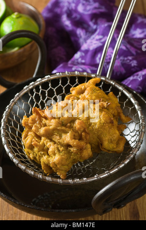 Cipolla cipolla bhajis pakoras cibo indiano Foto Stock