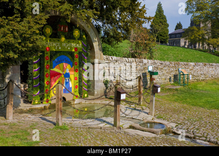 Ben medicazioni a Tissington Derbyshire Peak District, Derbyshire, Inghilterra, GB, Regno Unito e Unione europea, Europa Foto Stock