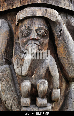 Dettaglio del totem pole, Thunderbird Park, Victoria, Isola di Vancouver, British Columbia, Canada, America del Nord Foto Stock